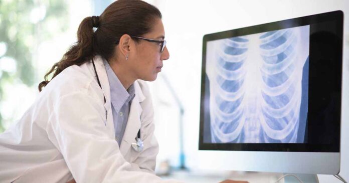 Optimize your radiology department workflows with AI