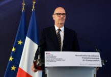 French Finance Minister: Slow AI Boosts US Sector Leaders Calls to slow AI benefit US sector leaders, says French finance minister